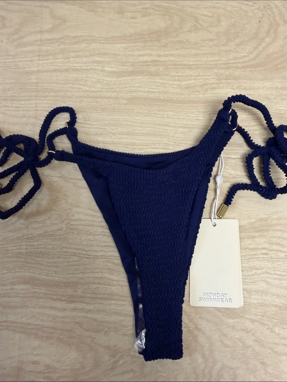 MONDAY SWIMWEAR HANALEI BOTTOM MIDNIGHT CRINKLE - M